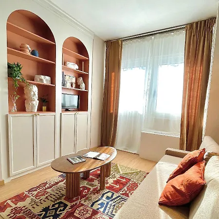 E&E Guest House-3